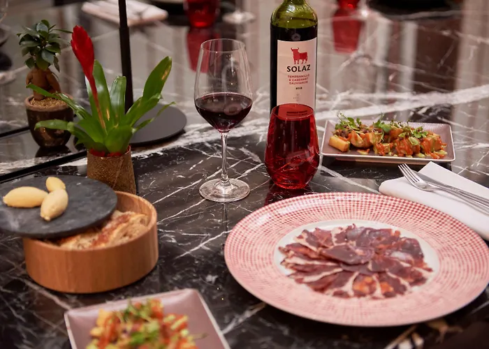 Hotel Marquis A Member Of Melia Collection Tour Eiffel París