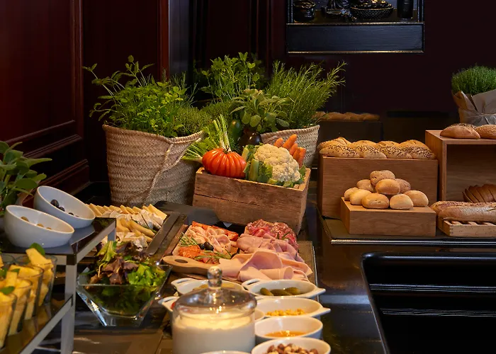 Marquis A Member Of Melia Collection Tour Eiffel