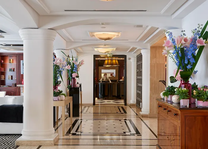 Marquis A Member Of Melia Collection Tour Eiffel Hotel París