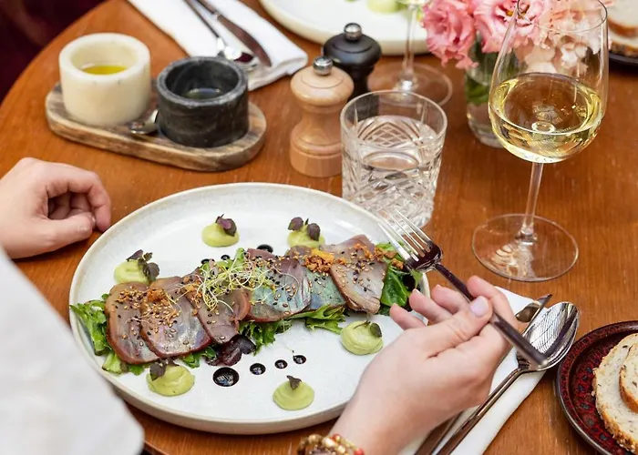 Marquis A Member Of Melia Collection Tour Eiffel Hotel