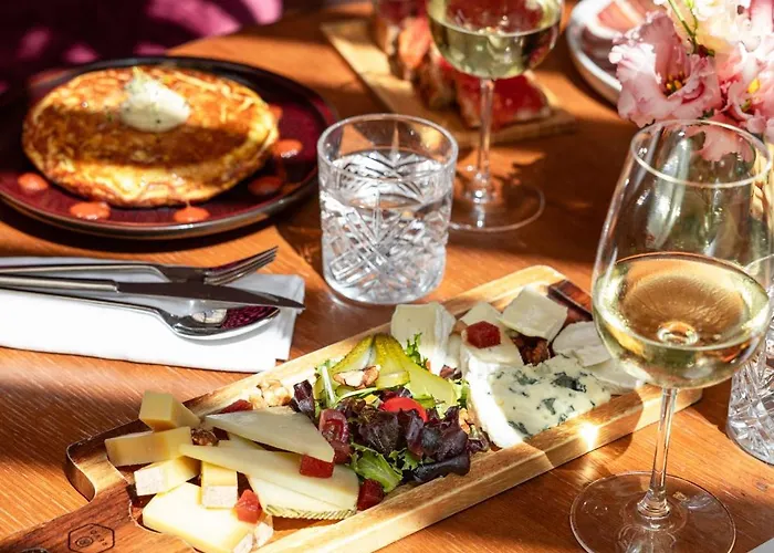 Hotel Marquis A Member Of Melia Collection Tour Eiffel